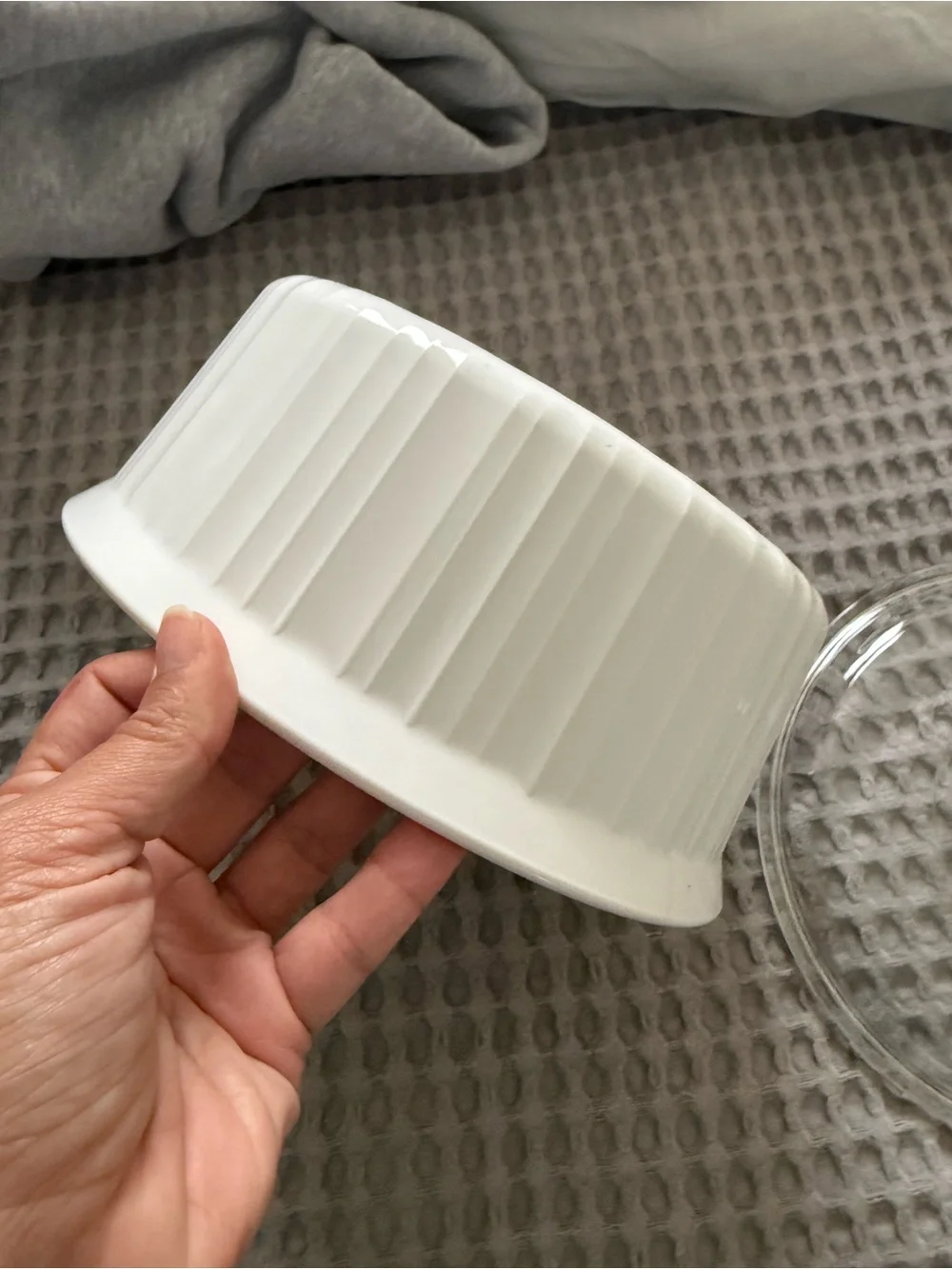 Corning Ware French White Round Casserole Dish Pyrex Glass Lid 2.5 L F-1-B